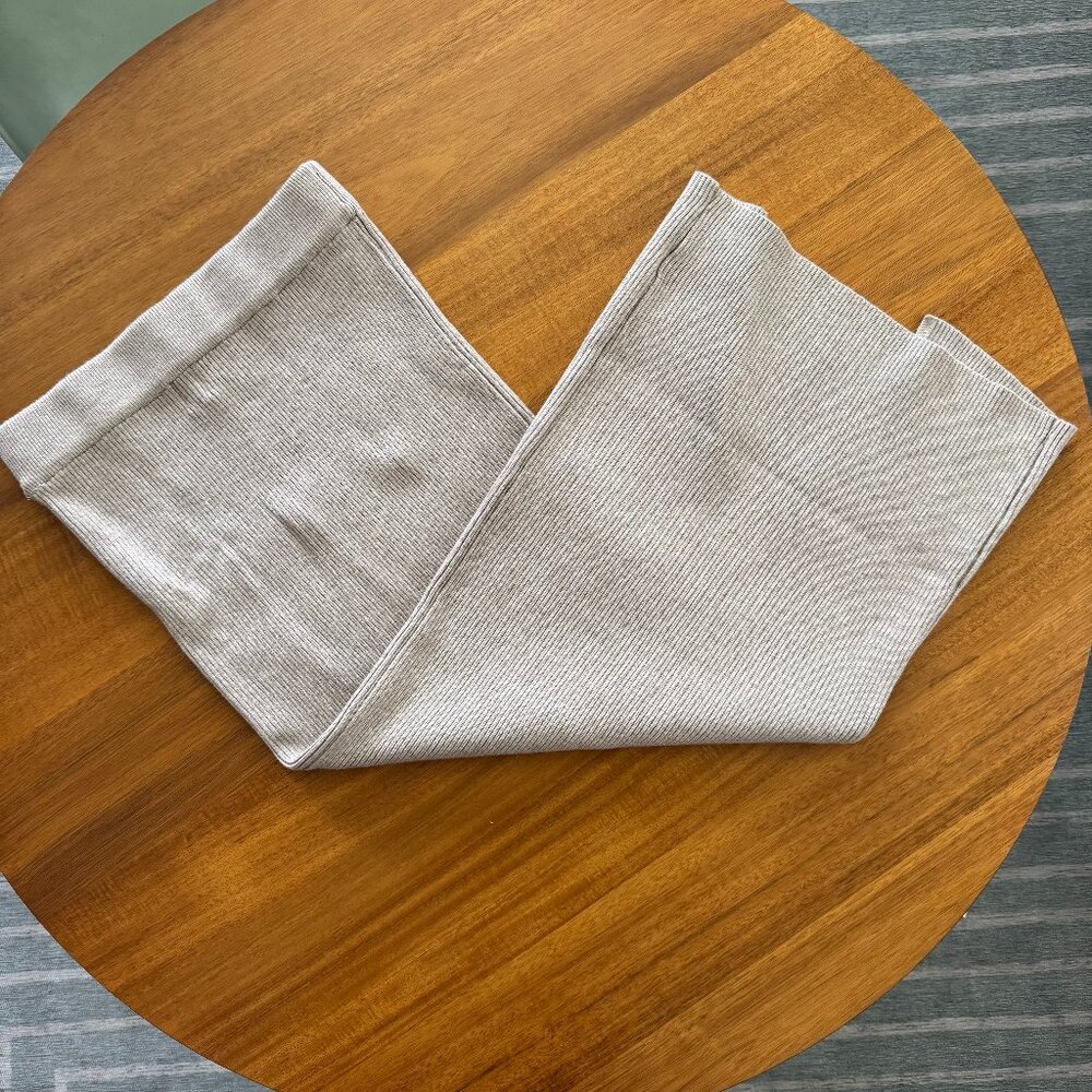 Ribbed Knit Midi Skirt in Light Taupe